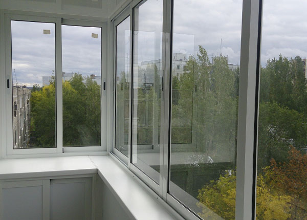 Холодное остекление балкона алюминиевым профилем в Москве